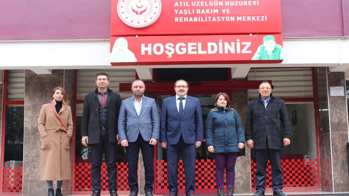 Huzurevini Ziyaret Ettiler