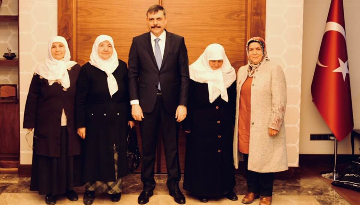 Ortaköylü Anneler Vali Çiftçi’yi Ziyaret Etti