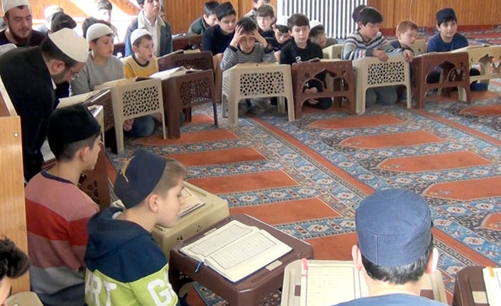 Şehitler İçin Hatim Okudular