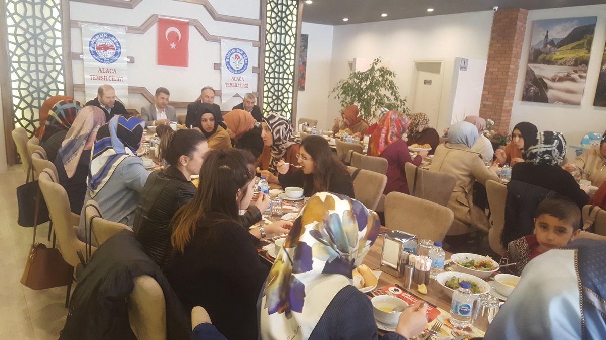 Eğitim Bir-Sen Kadın Üyelerini Unutmadı