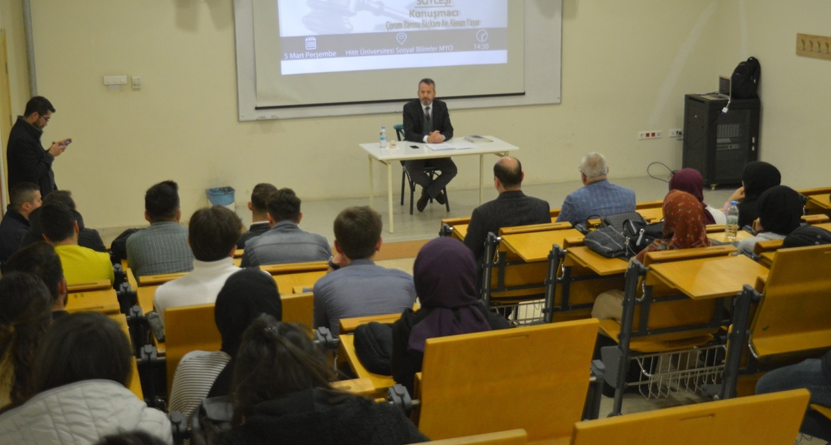 Öğrencilere Avukatlık Mesleğini Anlattı