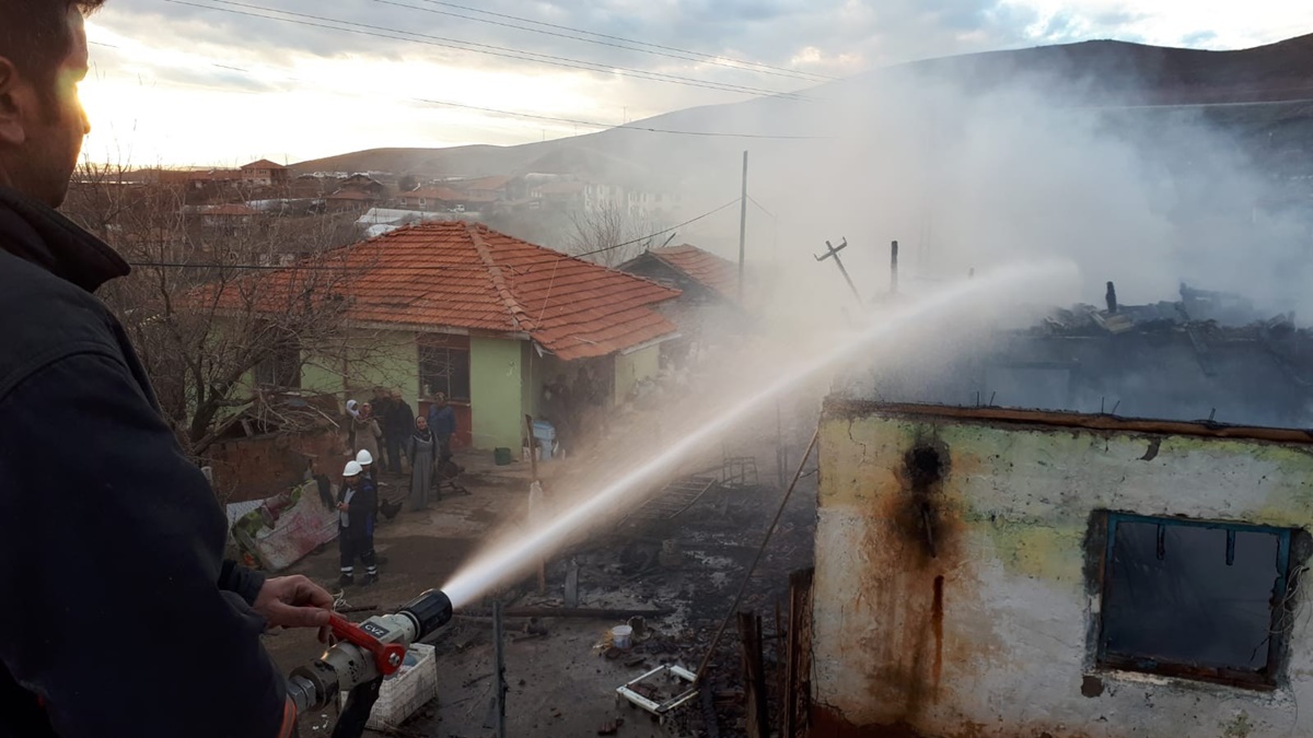 Kahraman Babaanne Faciayı Önledi