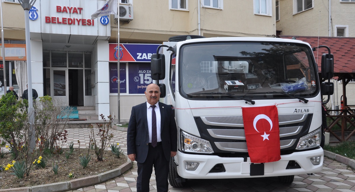 Bayat’a Çöp Kamyonu ve 105 Adet Çöp Konteynırı