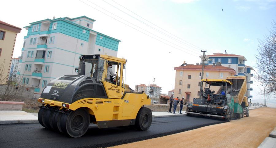 Belediye Asfalt Sezonunu Erken Açtı
