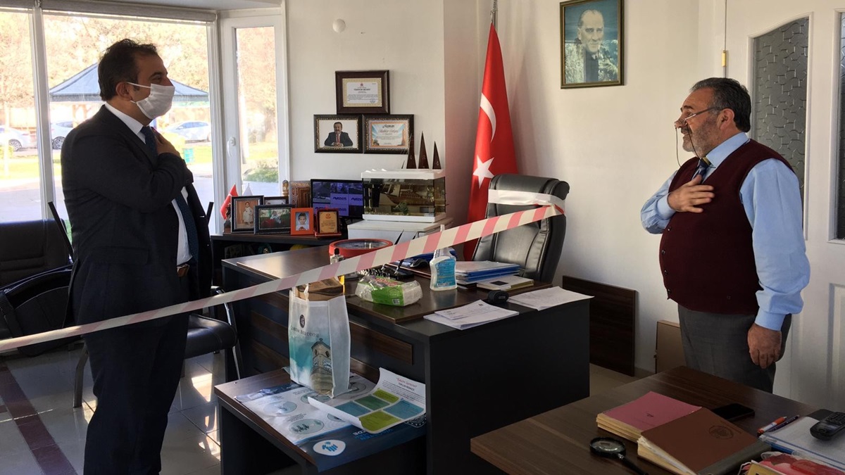 Belediyeden Muhtarlara Hijyen Seti