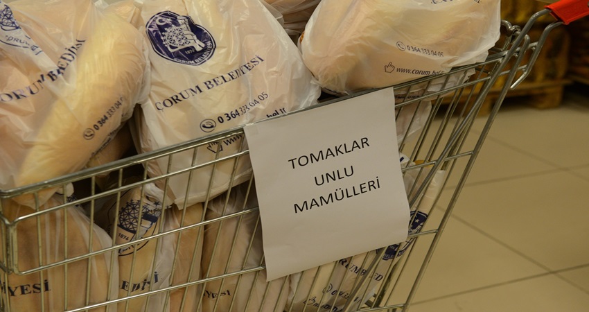 Her Gün 150 Ekmek Bağışladı