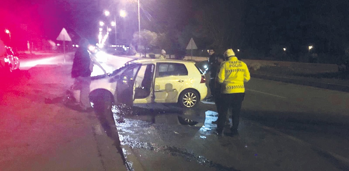 Otomobil Karşı Şeride Uçtu: 1 Yaralı