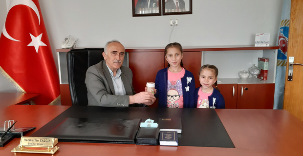 Yaşları Küçük Ama Duyguları Büyük