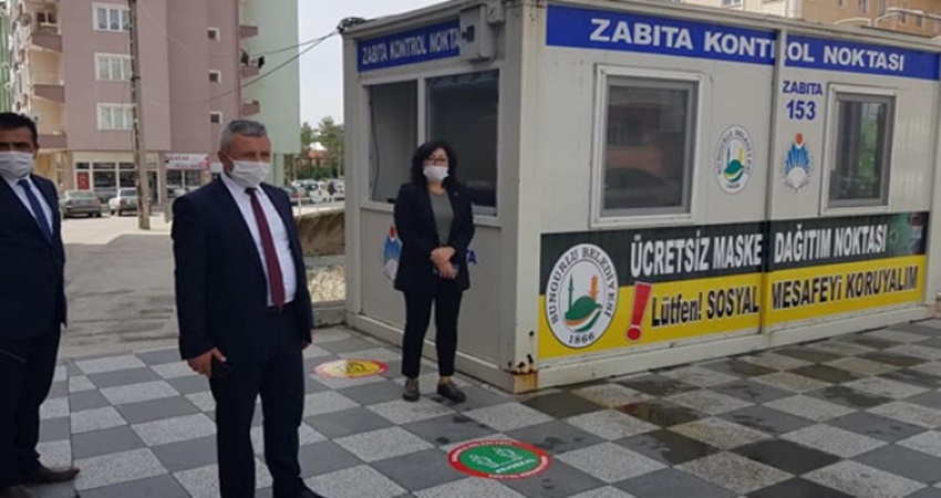 Kendi Üretip, Ücretsiz Dağıtıyor