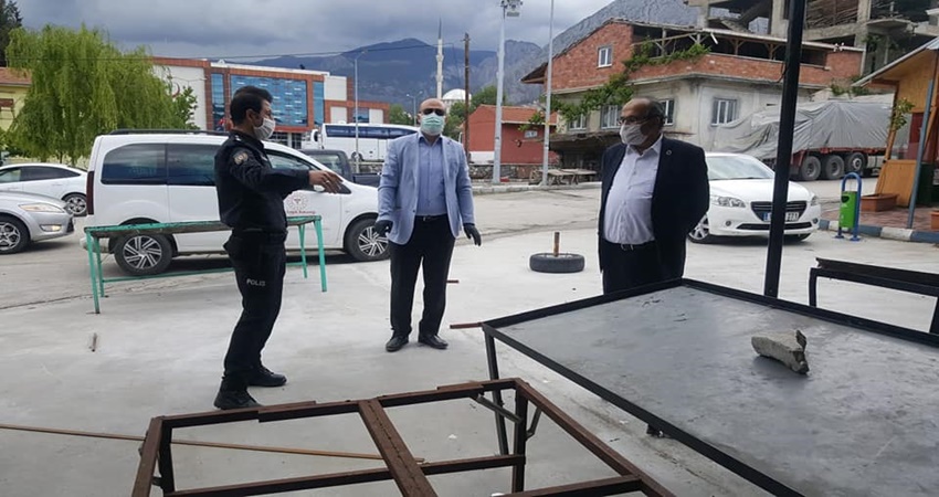 Pazar Yerini Kontrol Ettiler