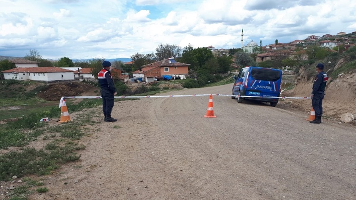 Bir Köyde Daha Karantina Kaldırıldı