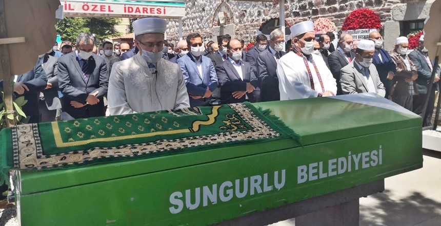 Dere’nin Babası Son Yolculuğuna Uğurlandı