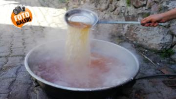 Oğuzlar’da Çam Kozalağı Reçeli Üretiliyor