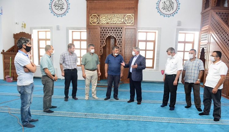 Bayram Namazı İle İbadete Açılacak