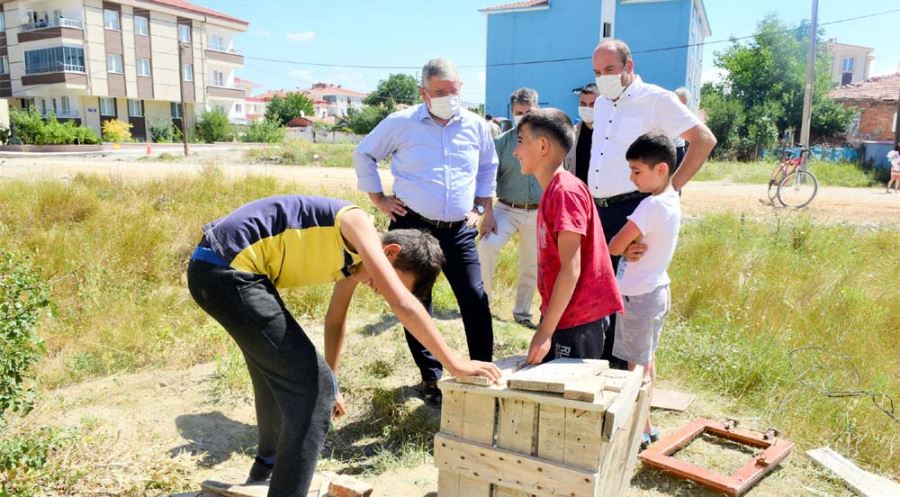 Bayram Öncesi Çocukları Sevindirdi