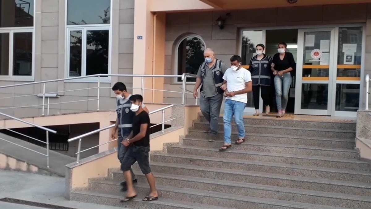 Amasya’da Hırsızlık Yaparken Yakalandılar