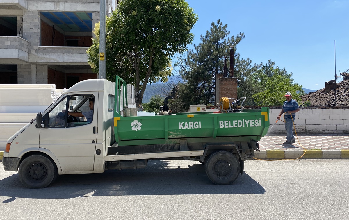 İlaçlama Çalışmaları Son Hız Devam Ediyor