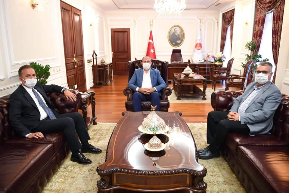 Yeni Adliye Binasında Mutlu Sona Doğru