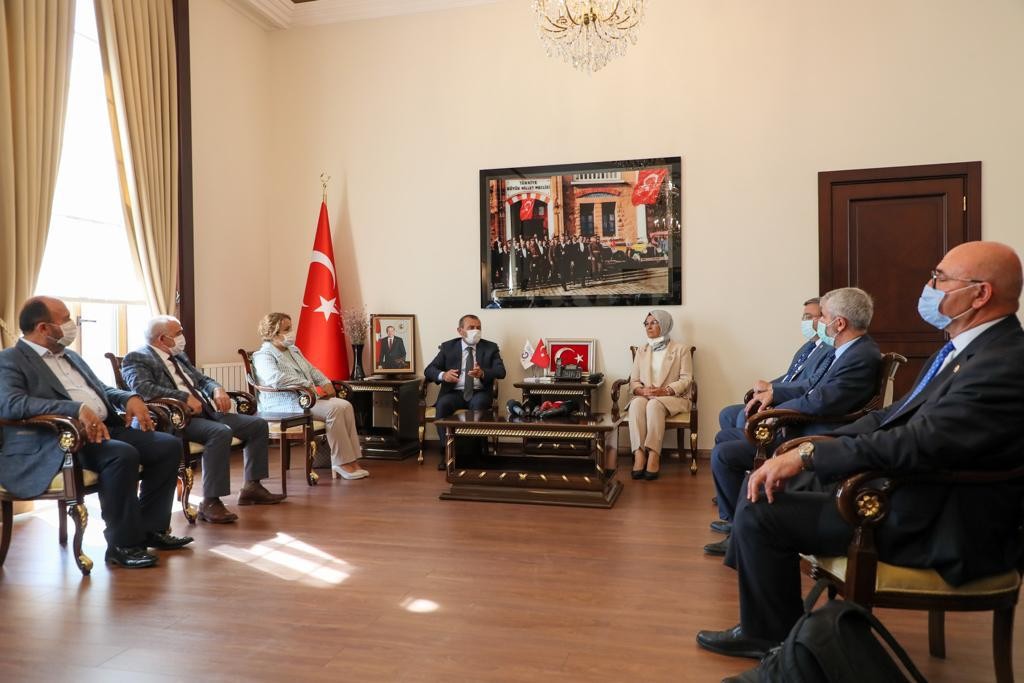 Çocuk İşçiliği Azalıyor