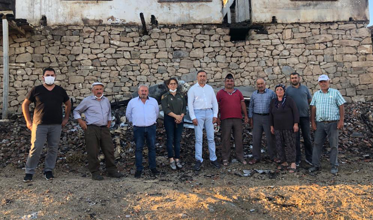 CHP, Yangınzedeleri Ziyaret Etti