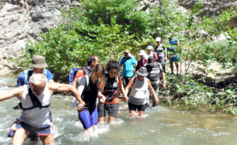 Kanyondan Doğa Yürüyüşü Yaptılar