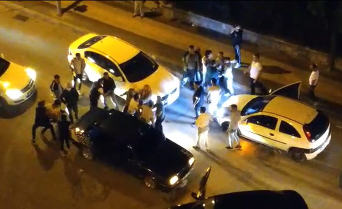 Yumruklarını Konuşturdular