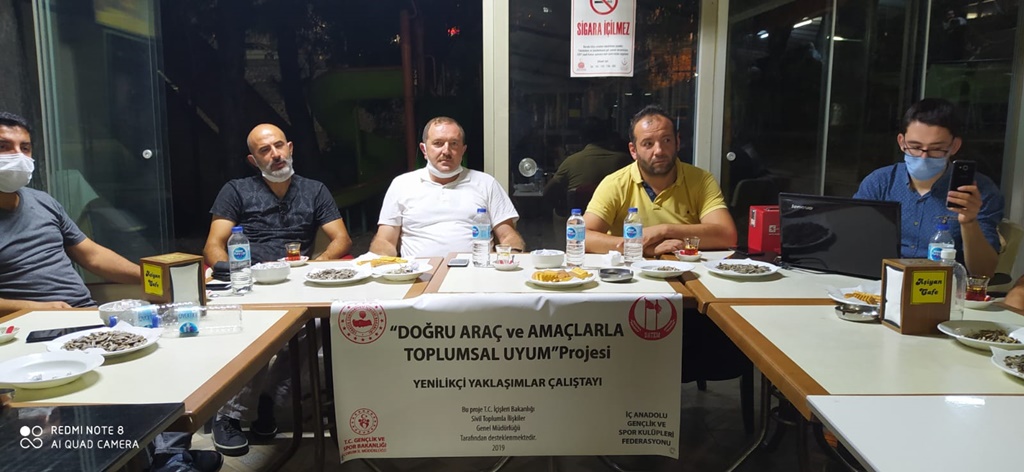 Gençler Üzerinde Yenilikçi Fikirler Tartışıldı