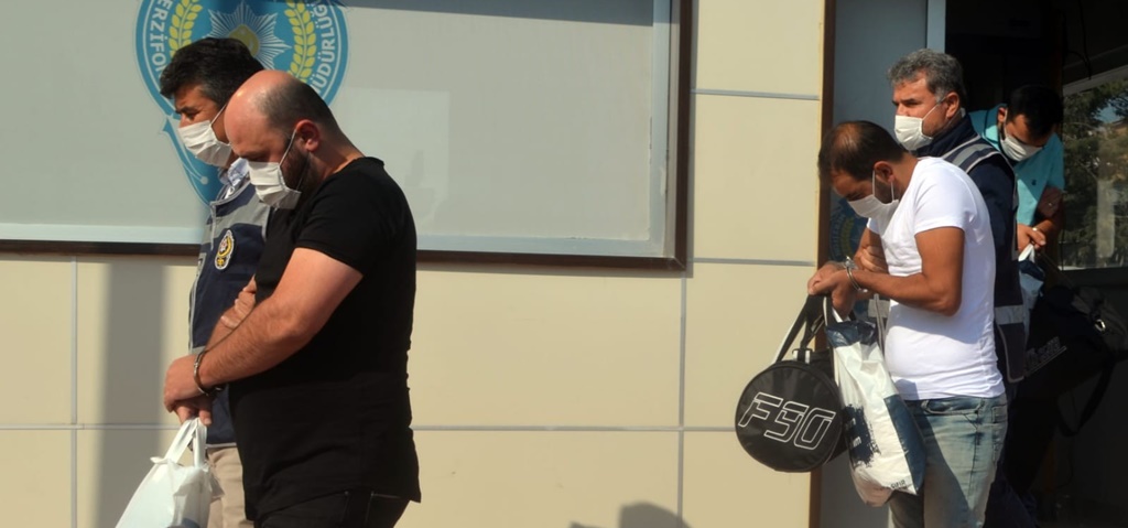 ATM’den Para Çaldılar