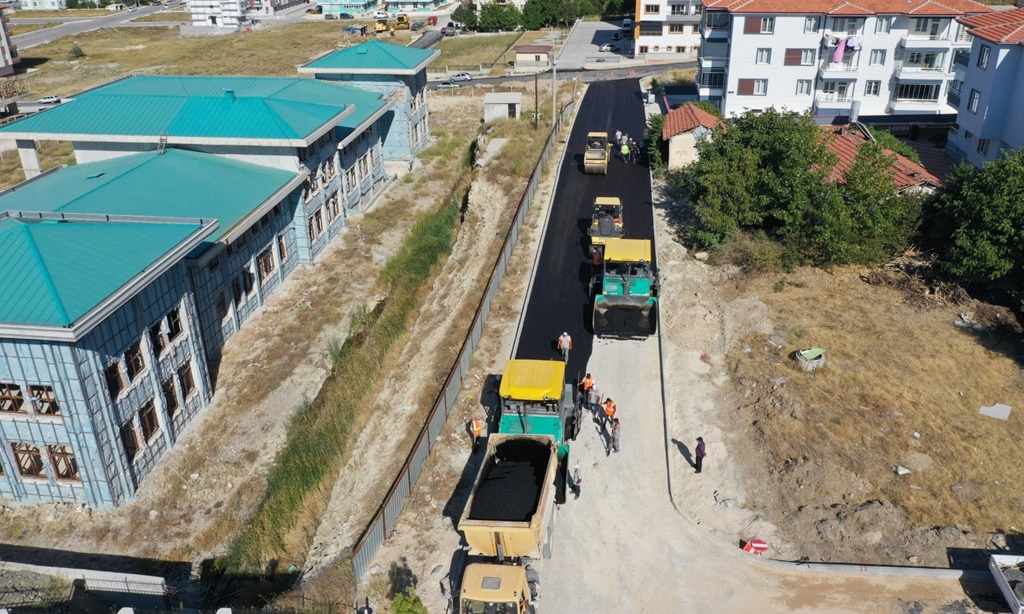 Bağcılar’a 2 Bin 579 Ton Asfalt