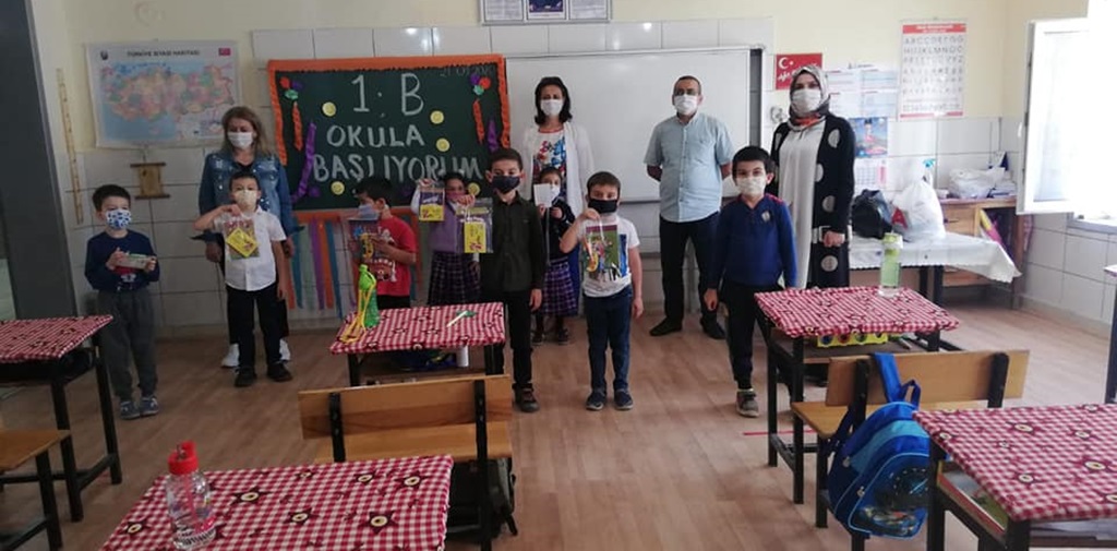 İskilip MHP Okulları Ziyaret Ediyor