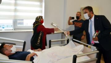 Yağbat, Sağlıkçıların ve Hastaların Gönlünü Aldı