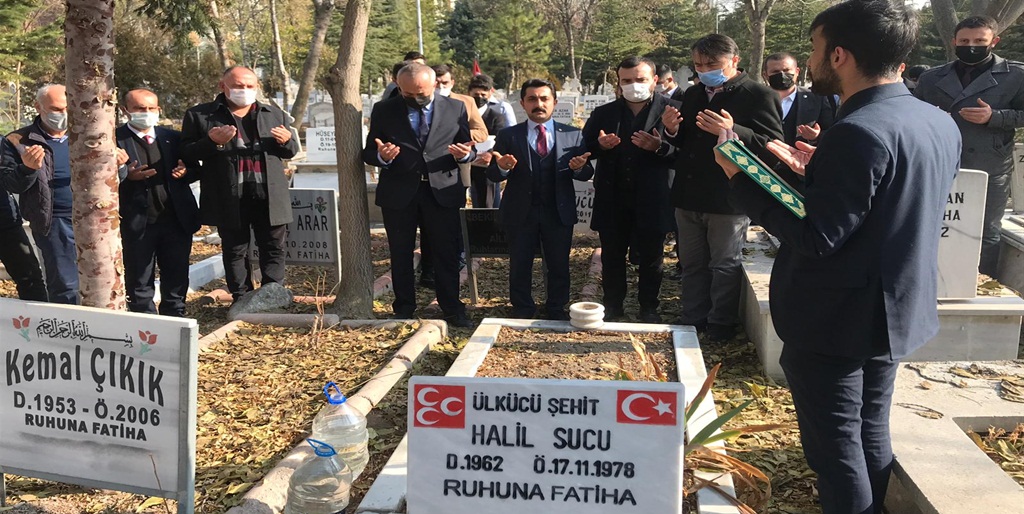 Ülkücü Şehit Halil Sucu Kabri Başında Anıldı