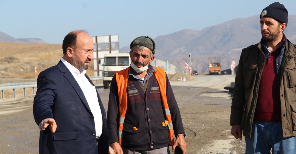 Heyelan Nedeniyle Kapanan Yol Açılıyor