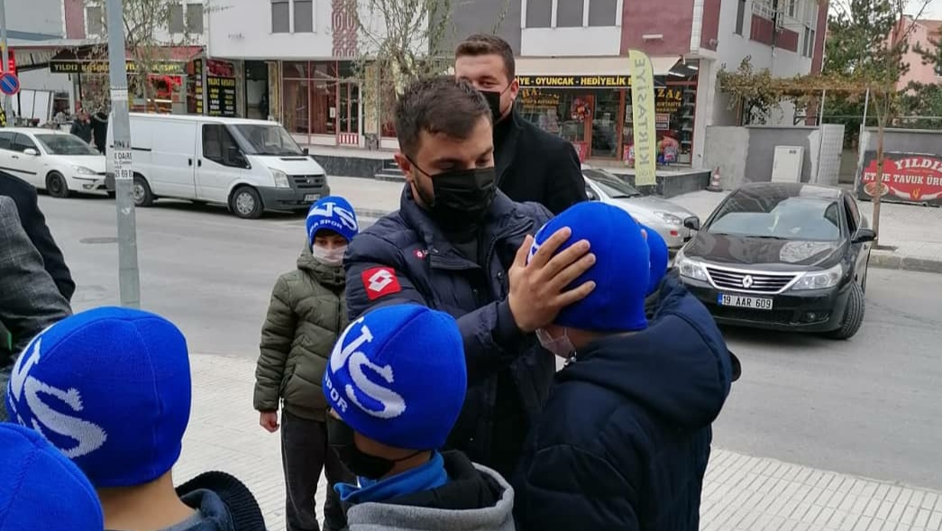 Vefaspor’dan Çocuklara Bere