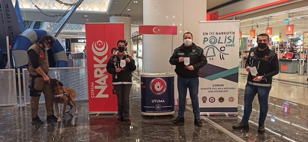 Çorum’da “En İyi Narkotik Polisi Anne” Projesi