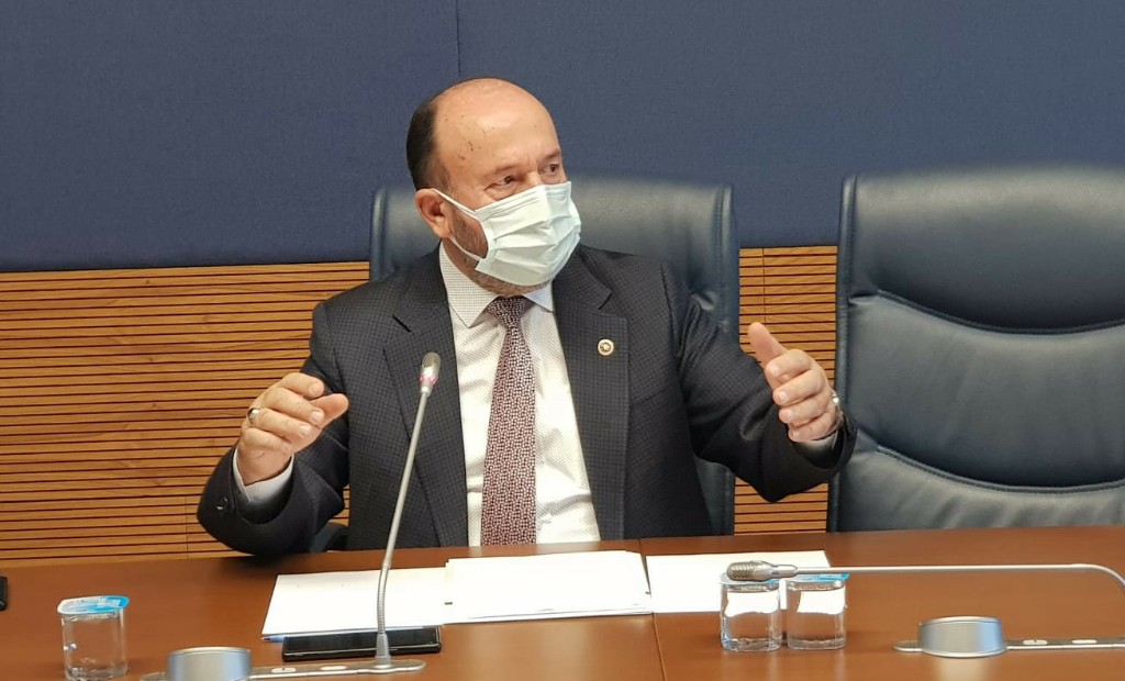 Kavuncu’dan, “Çıplak” Aranıyorlar İddialarına Yanıt