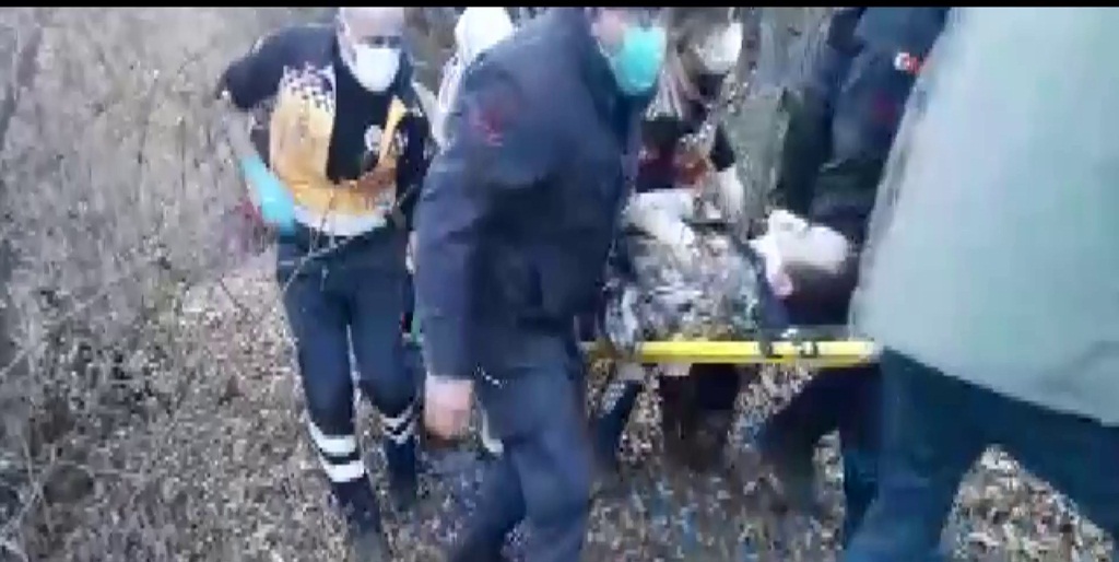 Kayalıklardan Düşen Avcı Ölümden Döndü