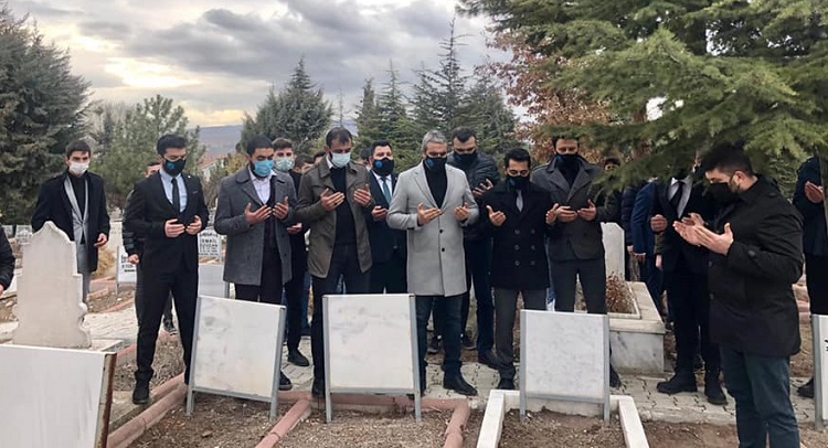 Eski Ülkücü Başkan Mezarı Başında Anıldı