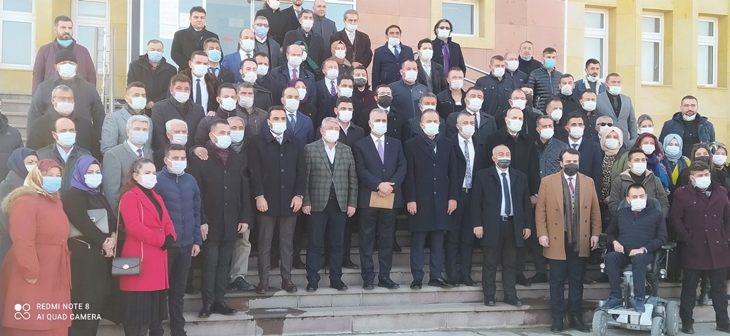 Ahlatcı, Mazbatasını Aldı