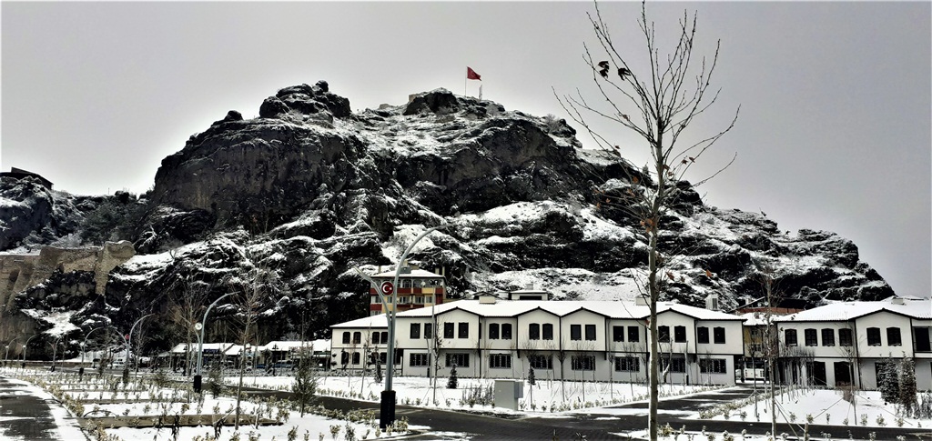 Osmancık Güne Kar Yağışı İle Uyandı