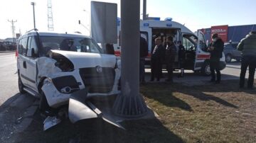 Çorum’da Meydana Gelen Kazada 2 Kişi Yaralandı