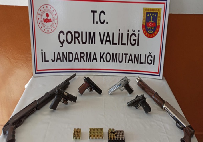 Ev Değil Cephanelik!