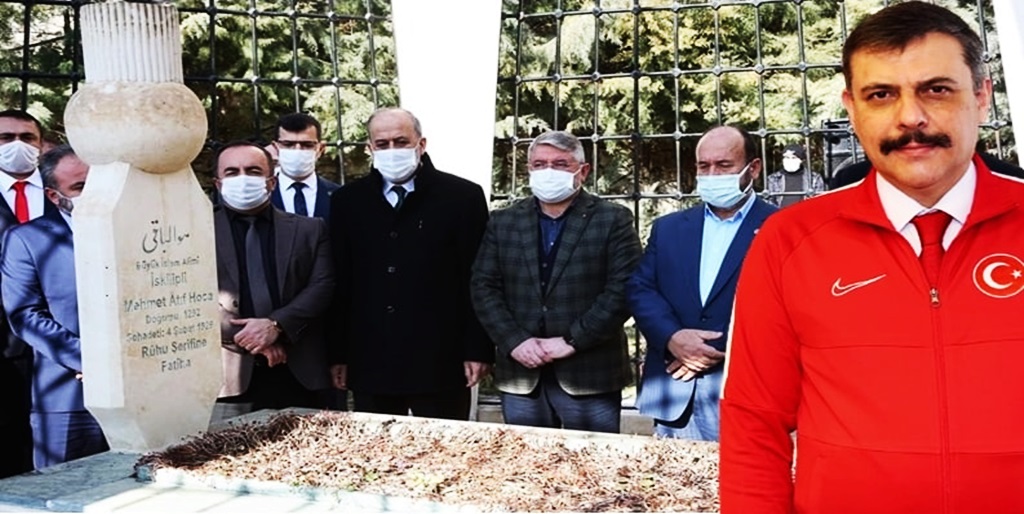 ‘Atıf Hoca Bir İlim Adamıdır’