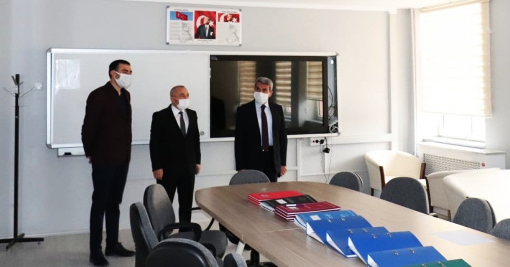 Sarı, Sungurlu’da İncelemelerde Bulundu