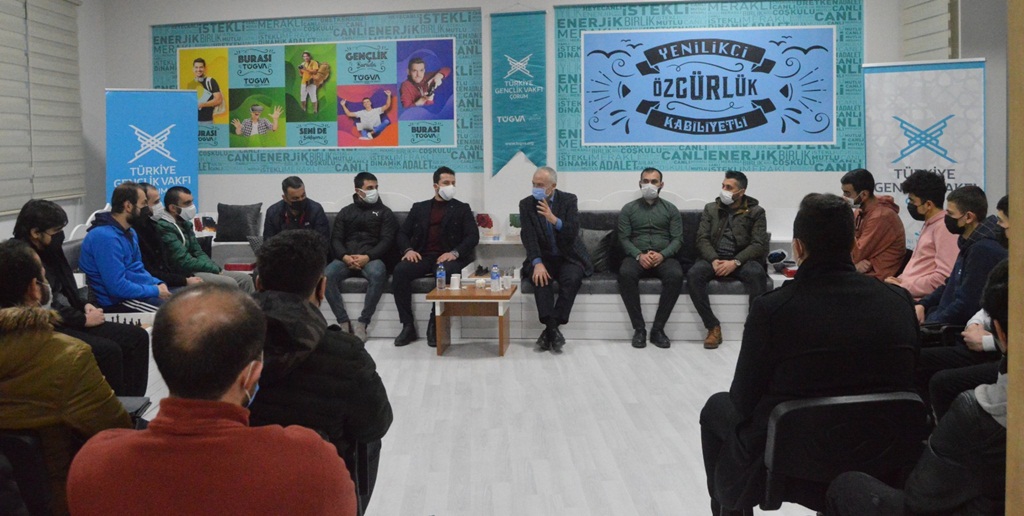 Haşim Eğer Tügvalı Gençlerle Buluştu