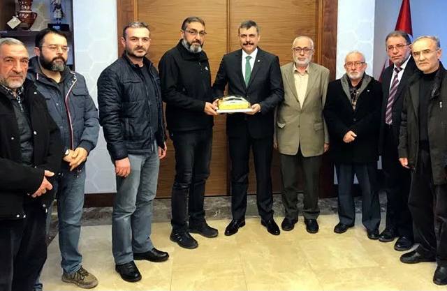 ‘Milletin Değerlerine Sahip Çıkanların Yanındayız’