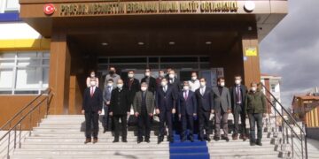 Necmettin Erbakan İHO’ya Ziyaret