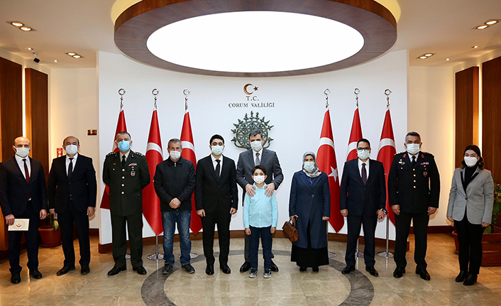 2 Şehit Ailesine Devlet Övünç Madalyası Verildi