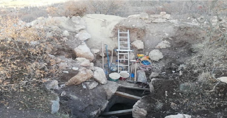 İzinsiz Kazı Yapan 2 Kişi Yakalandı