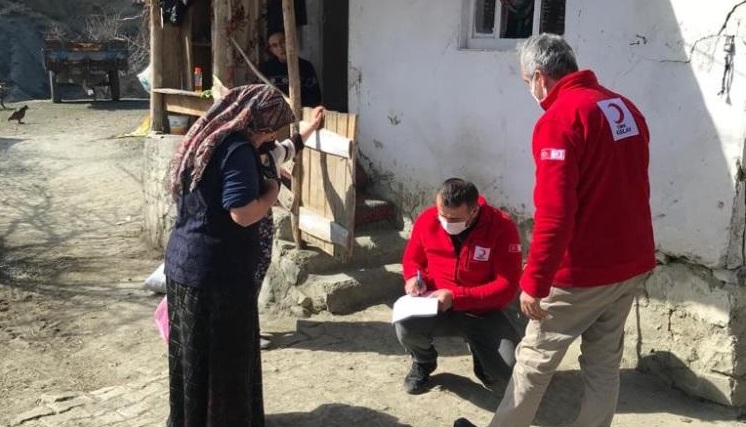 Kızılay Sevindirmeye Devam Ediyor